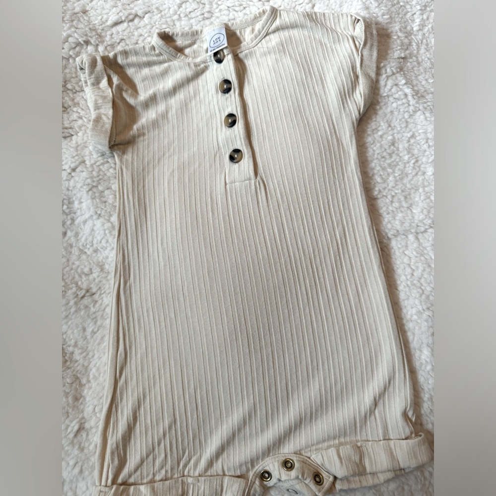 Lou Lou & co cream romper